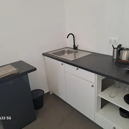 Backpackers Studio1 At The Grey House *